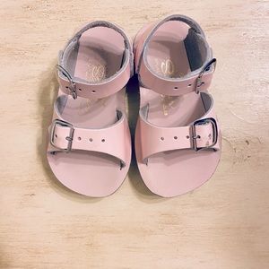 Pink Sea Wees Size 5